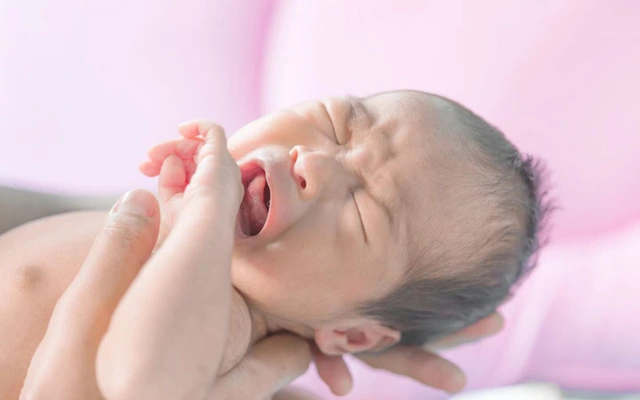 Trẻ sơ sinh bị lậu trong thai kỳ có nguy cơ bị mù lòa cao
