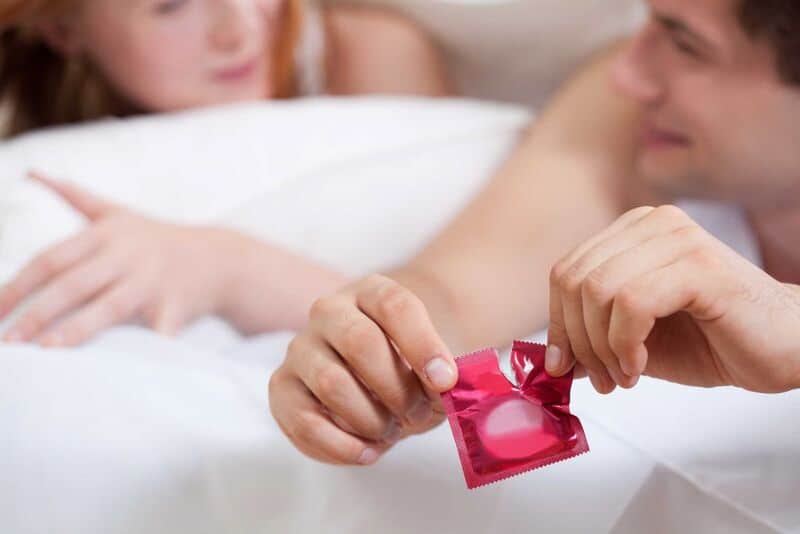Bạn nên quan hệ tình dục an toàn để tránh nguy cơ nhiễm lậu cao