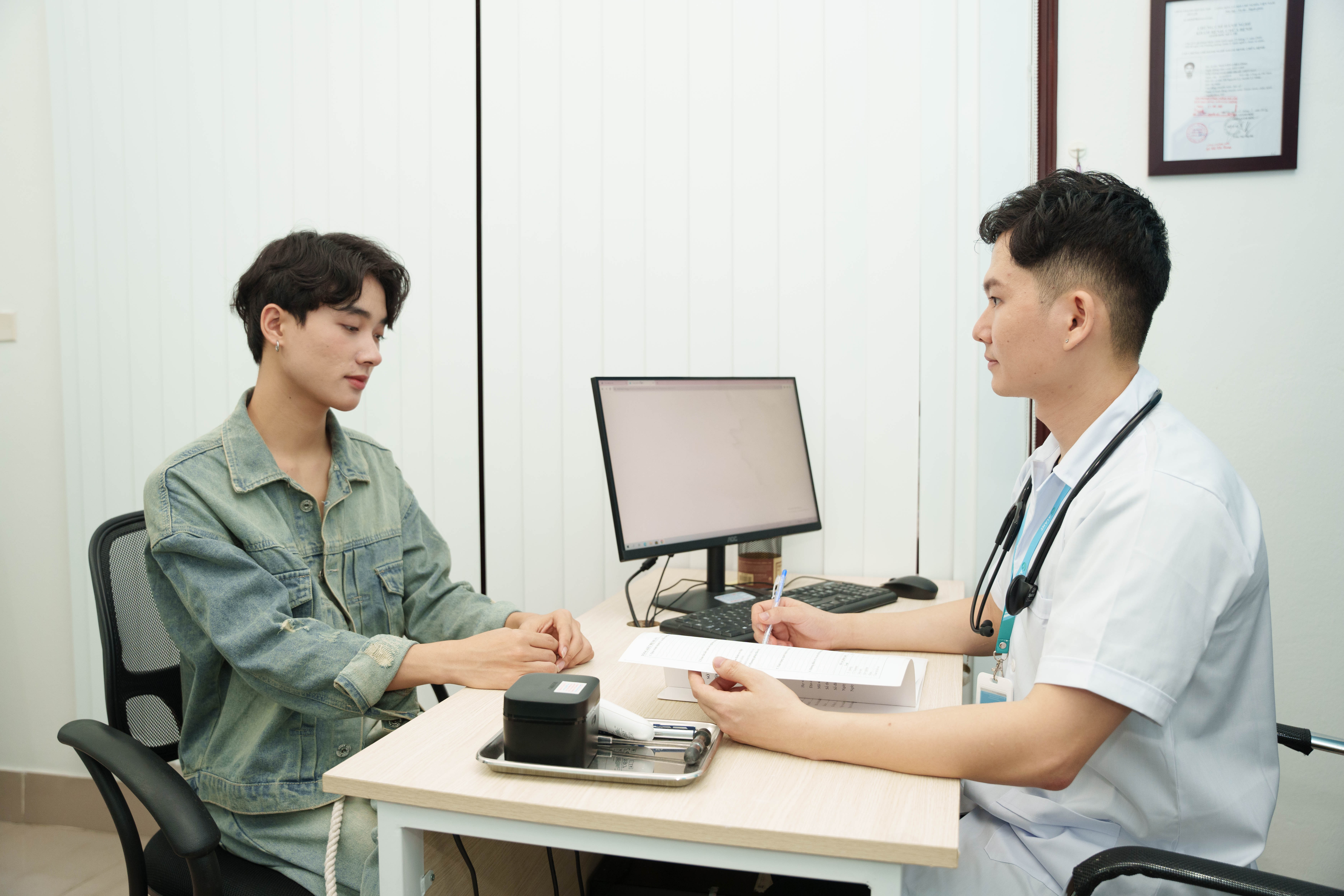 tư vấn 1:1 trong quá trình điều trị arv