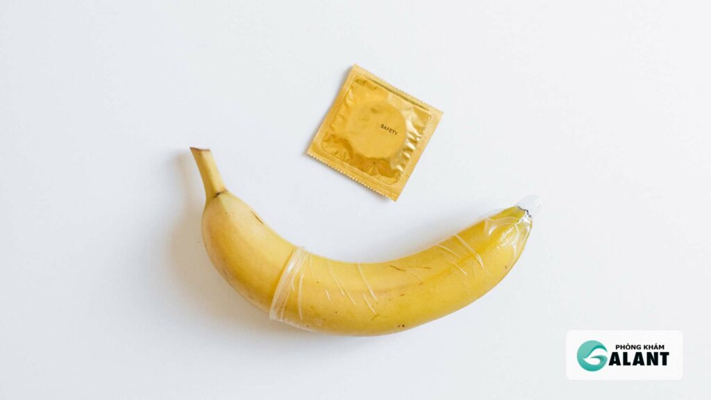 sử dụng bao cao su ngay từ ban đầu